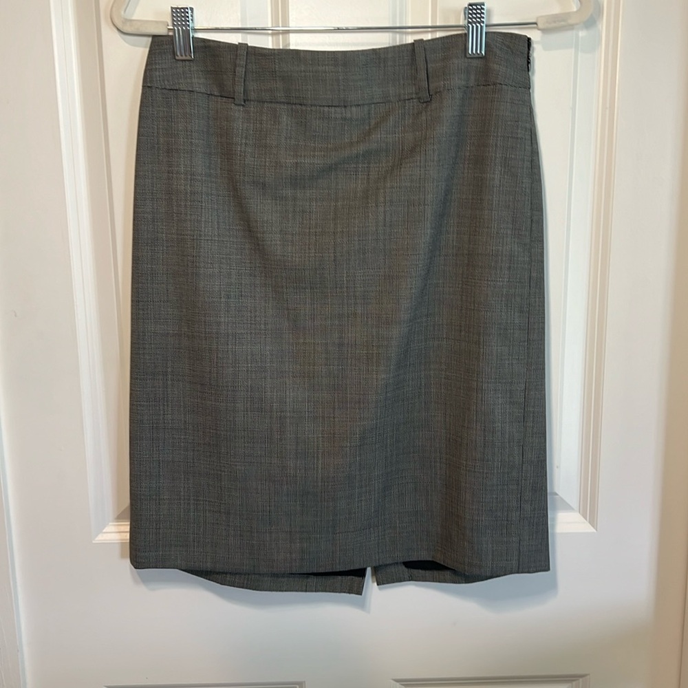 Ann Taylor Gray Skirt
